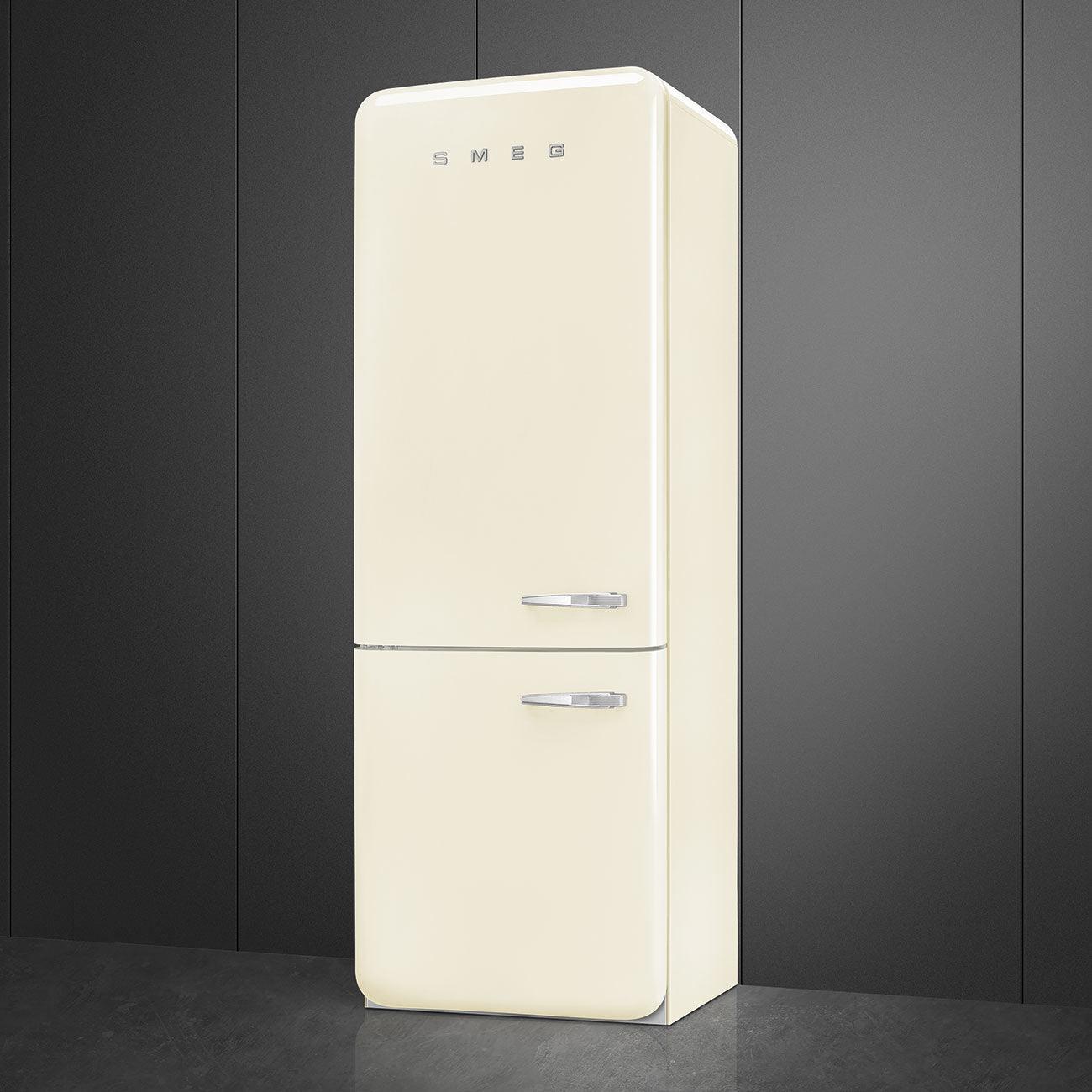 SMEG FAB38LCR5 - Smeg Store Berlin by W.I.R Handels-GmbH