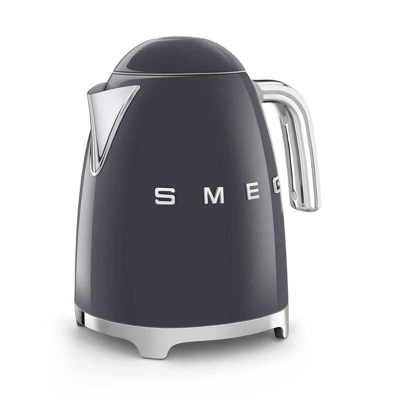 Smeg Wasserkocher KLF03GREU | Slate Grau | 1,7 Liter | Edelstahl - Smeg Store Berlin by W.I.R Handels-GmbH