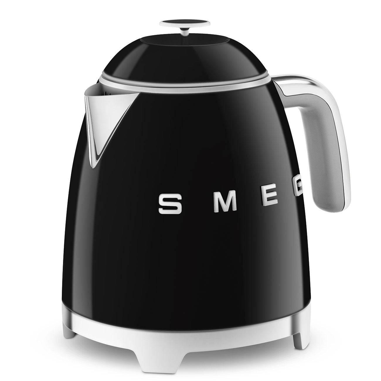 Smeg Mini-Wasserkocher KLF05BLEU | Schwarz | Edelstahl | 0,8 Liter - Smeg Store Berlin by W.I.R Handels-GmbH