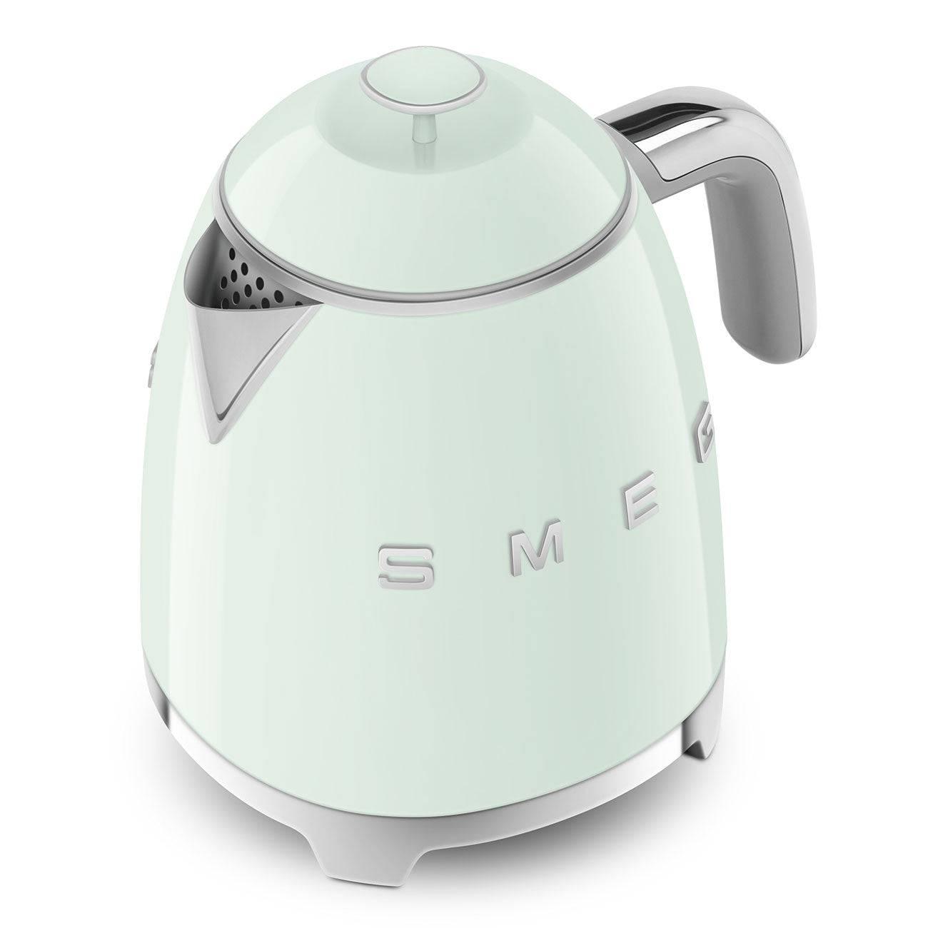 Smeg Mini-Wasserkocher KLF05PGEU | Pastellgrün | Edelstahl | 0,8 Liter - Smeg Store Berlin by W.I.R Handels-GmbH